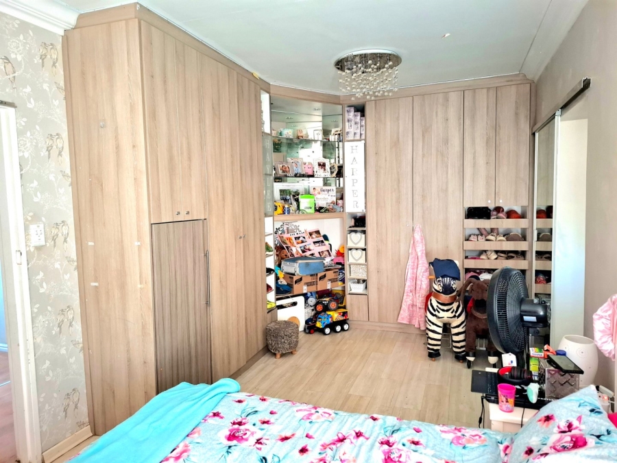 3 Bedroom Property for Sale in Tygerdal Western Cape
